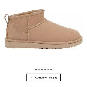 Ugg Minis Size 9 Sand